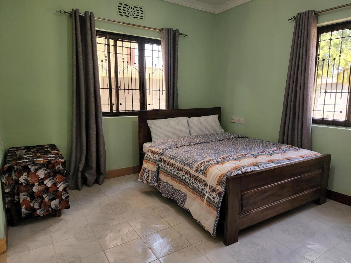 Abby'S Homestay Moshi Exterior foto
